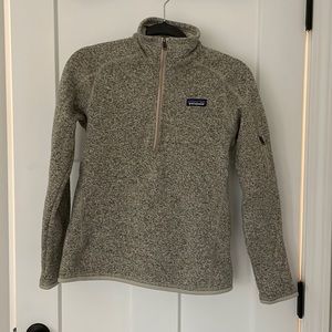 Patagonia half zip. Small.